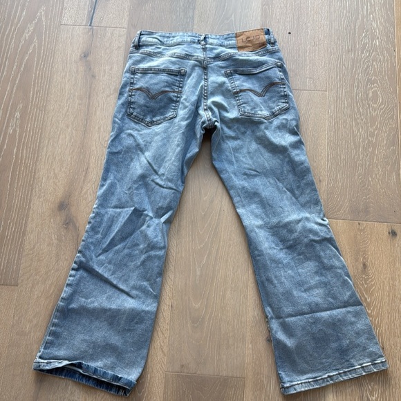 LCJD denim jeans. Good condition. Gently used. Flare cut. 32/30 - Picture 4 of 5